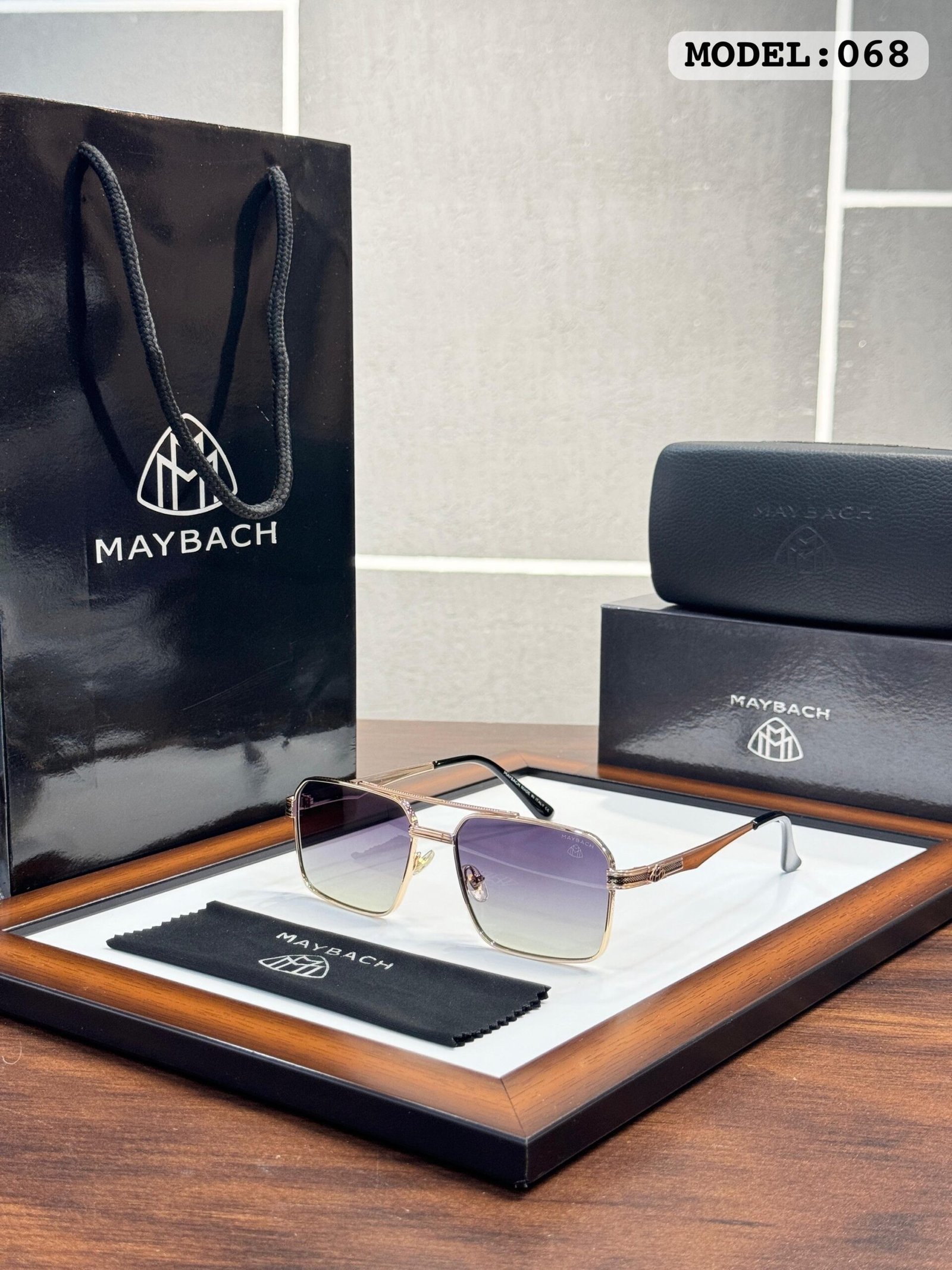 Maybach Gold Green DC