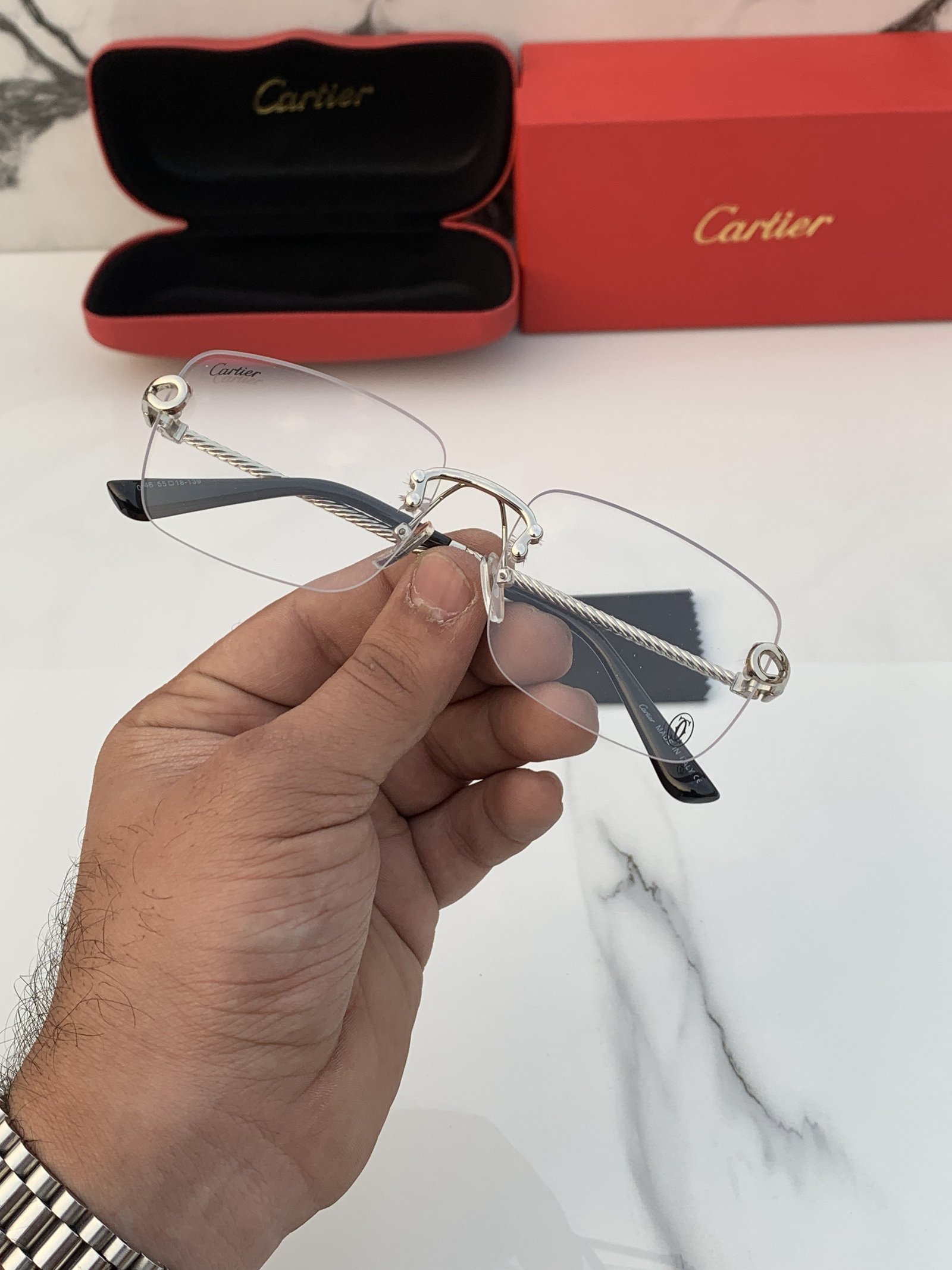 Branded Sunglasses 246_silver_plano (With Original Kit)